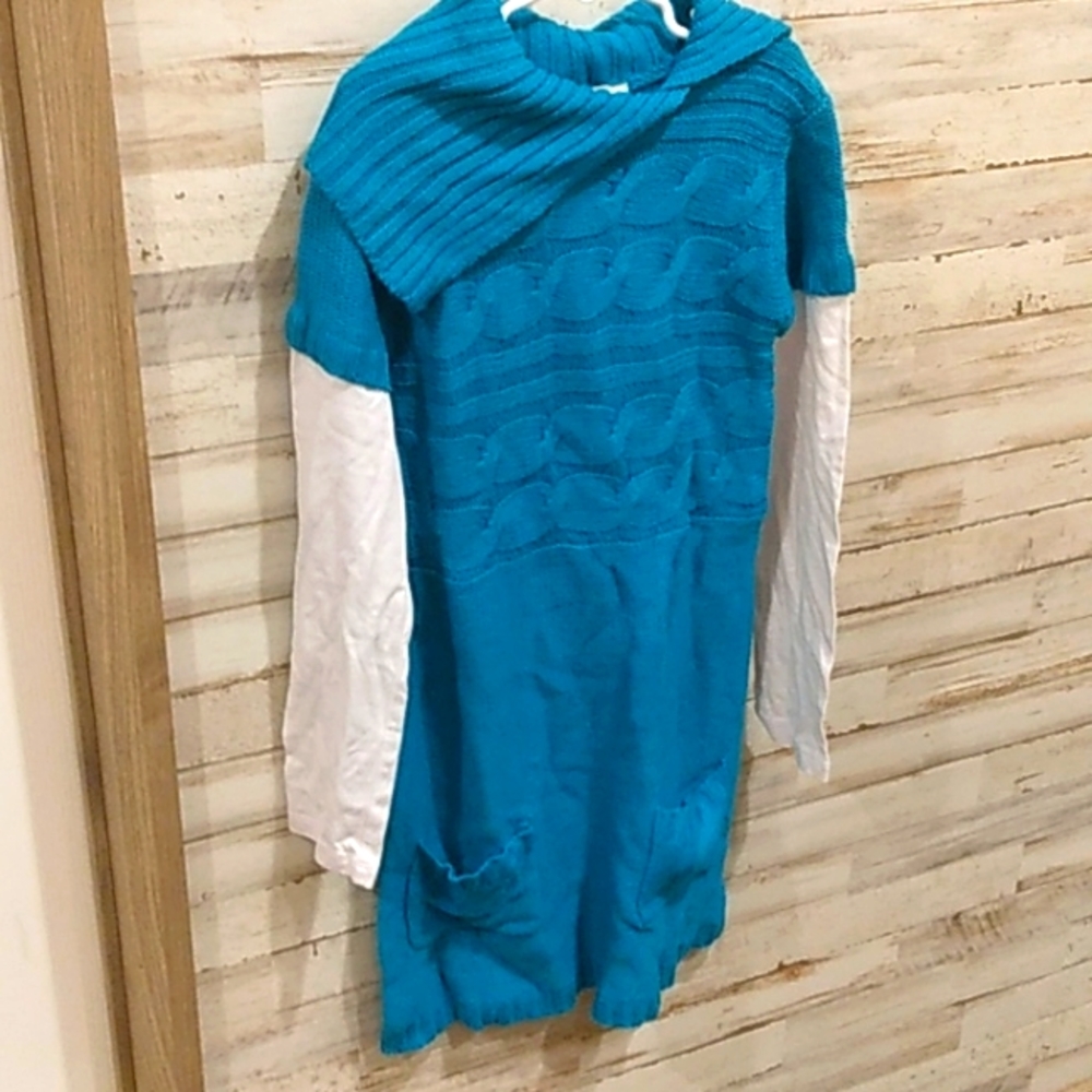 Lei girl's sweater dress.    Box 41